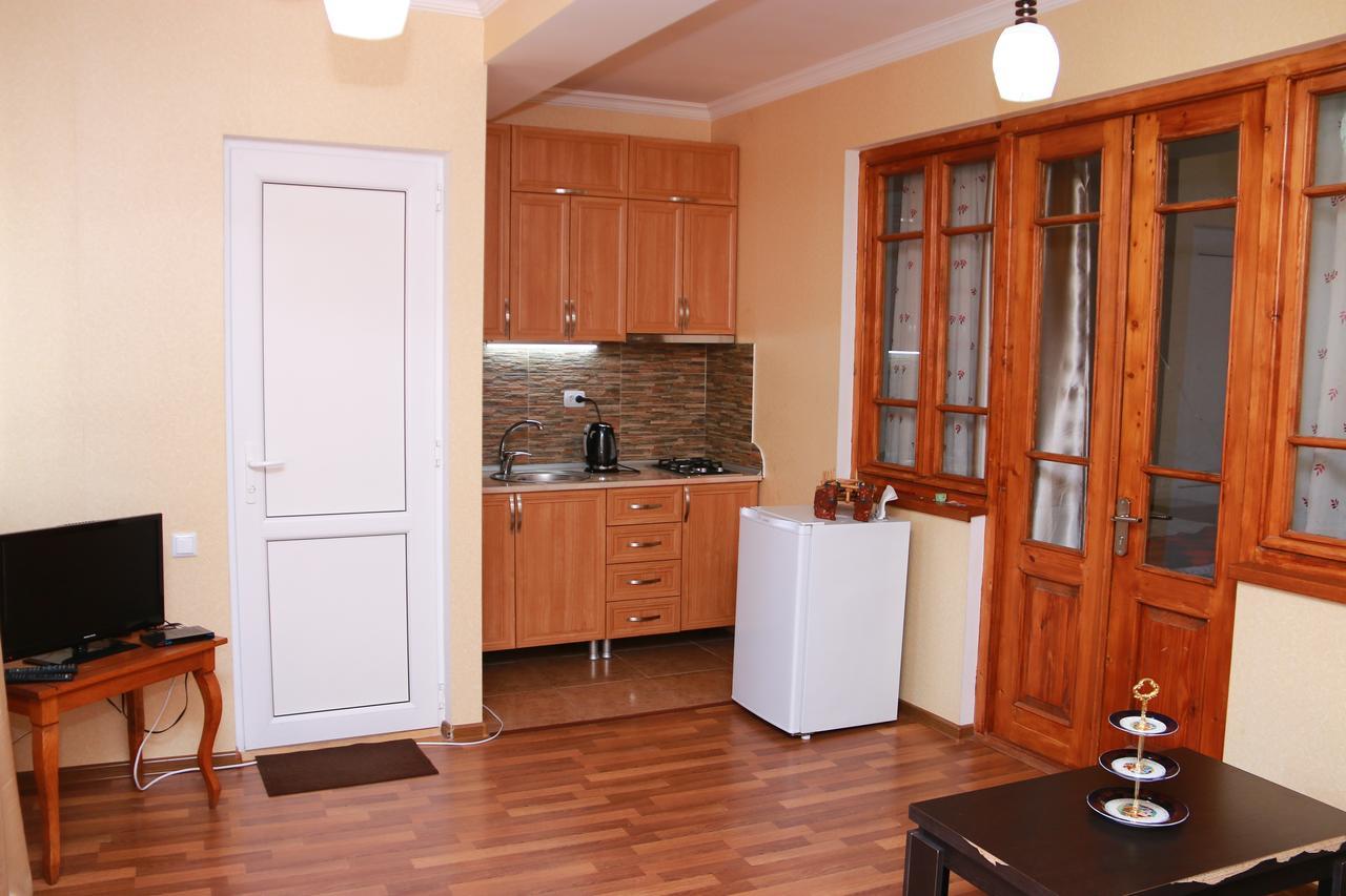 Apartment Nino Botanical Tbilissi Extérieur photo