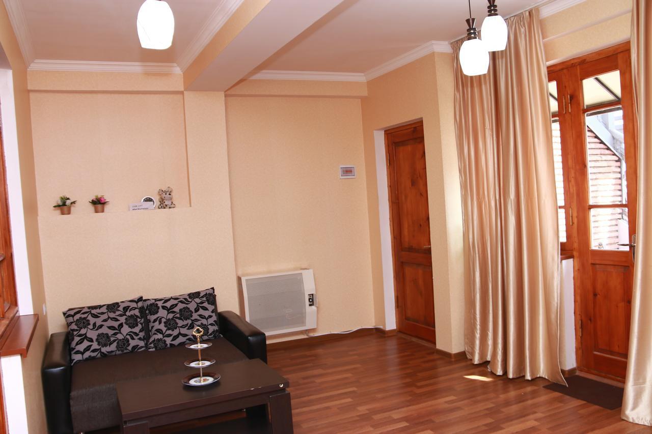 Apartment Nino Botanical Tbilissi Extérieur photo
